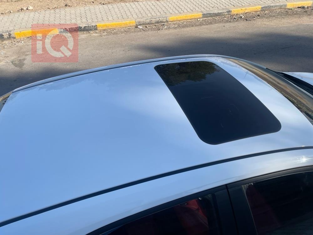 تۆیۆتا کۆرۆلا